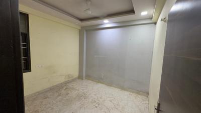 Bedroom Image of 950 Sq.ft 3 BHK Builder Floor for rent in Mayur Vihar Phase 1 New Delhi for Rs. 31000