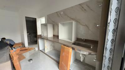 Kitchen Image of 950 Sq.ft 2 BHK Apartment / Flat for rent in Vile Parle East Mumbai for Rs. 150000