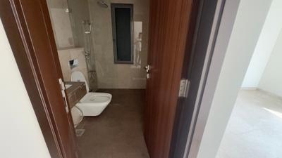 Image of 1260 Sq.ft 3 BHK Apartment / Flat for rent in Piramal Mahalaxmi South Tower, Worli, Mumbai for Rs. 250201