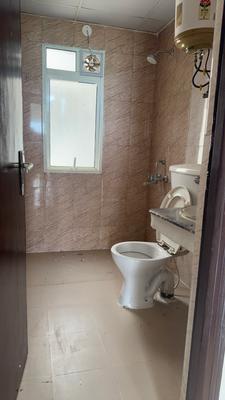 Image of 1114 Sq.ft 2.5 BHK Apartment / Flat for sale in Nimbus Iitl Nimbus The Express Park View Tower I J and K, Chi V, Greater Noida for Rs. 8700000
