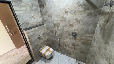 Bathroom Image of 430 Sq.ft 1 BHK Apartment / Flat for rent in Shivpur Varanasi for Rs. 12500