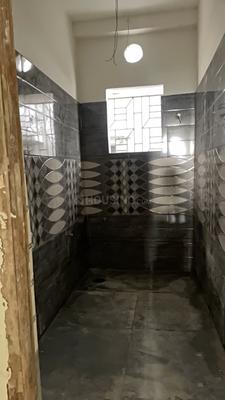 Image of 672 Sq.ft 2 BHK Builder Floor for sale in Picnic Garden, Kolkata for Rs. 3500000