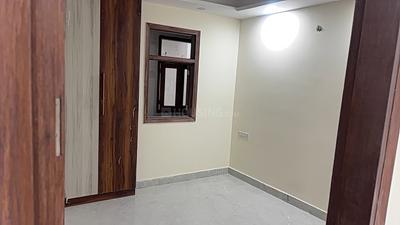 Bedroom Image of 1100 Sq.ft 3 BHK Apartment / Flat for sale in Gautam Nagar New Delhi for Rs. 18500000