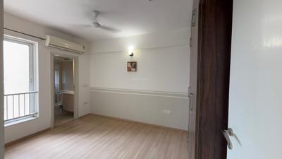 Bedroom Image of 1719 Sq.ft 3 BHK Apartment / Flat for sale in DLF Regal Gardens, Sector 90 Gurgaon for Rs. 22000000