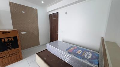 Bedroom Image of 300 Sq.ft 1 RK Apartment / Flat for rent in Sector 28 Gurgaon for Rs. 17200