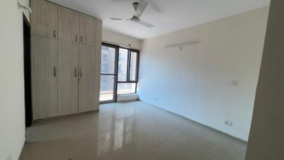 Bedroom Image of 1968 Sq.ft 4 BHK Apartment / Flat for rent in Logix Blossom County, Sector 137 Noida for Rs. 48000