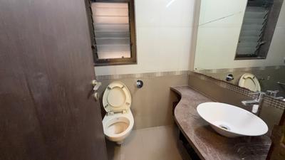 Image of 1295 Sq.ft 3 BHK Apartment / Flat for sale in Supreme Lake Primrose, Powai, Mumbai for Rs. 37500000