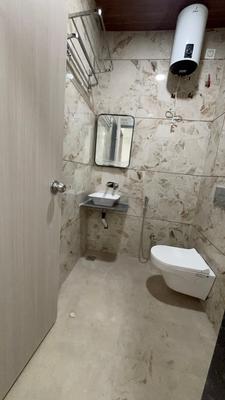 Bathroom Image of 500 Sq.ft 1 BHK Apartment / Flat for sale in Nipania Indore for Rs. 3700000