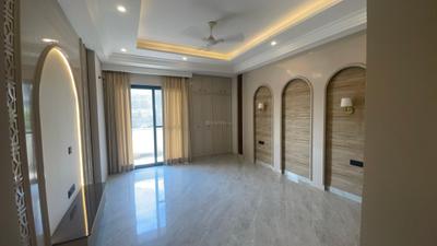 Bedroom Image of 2430 Sq.ft 4 BHK Builder Floor for sale in Ansal Versalia, Sector 67 Gurgaon for Rs. 29000000