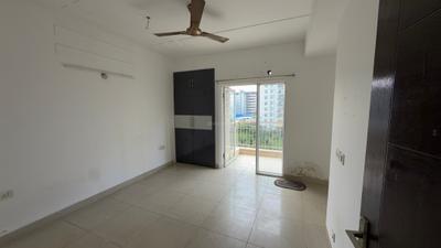 Bedroom Image of 1350 Sq.ft 3 BHK Apartment / Flat for rent in Ajnara Homes, Noida Extension Greater Noida for Rs. 22000