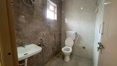 Bathroom Image of 650 Sq.ft 1 BHK Apartment / Flat for rent in Whitefield Bengaluru for Rs. 21000