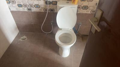 Image of 2200 Sq.ft 4 BHK Apartment / Flat for rent in Rise Organic, Wave City, Ghaziabad for Rs. 36000