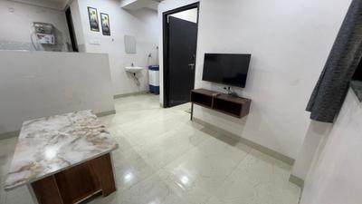 Living Room Image of 1250 Sq.ft 2 BHK Apartment / Flat for rent in Sakar Elite Apex, Mahalakshmi Nagar Indore for Rs. 30000