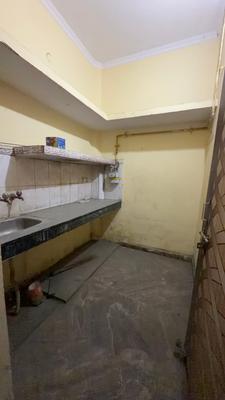 Kitchen Image of 450 Sq.ft 2 BHK Independent House for sale in Dwarka Mor New Delhi for Rs. 8000000