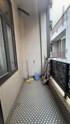 Balcony Image of 630 Sq.ft 2 BHK Builder Floor for rent in Dwarka Mor New Delhi for Rs. 23500
