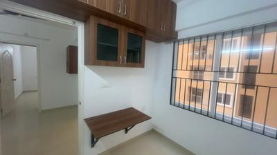 Bedroom Image of 918 Sq.ft 3 BHK Apartment / Flat for rent in Urbanrise Revolution One, Padur Chennai for Rs. 28000