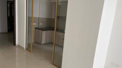 Kitchen Image of 1711 Sq.ft 3.5 BHK Apartment / Flat for rent in Smartworld Orchard, Sector 61 Gurgaon for Rs. 62000