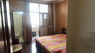Bedroom Image of 1440 Sq.ft 3 BHK Builder Floor for sale in Rajouri Garden New Delhi for Rs. 17500000