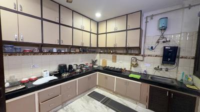 Kitchen Image of 1800 Sq.ft 3 BHK Builder Floor for sale in Patel Nagar New Delhi for Rs. 21000000