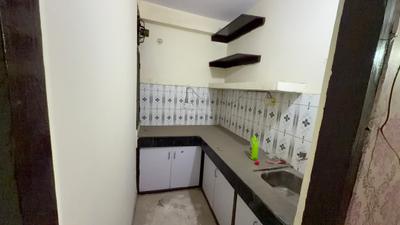 Kitchen Image of 670 Sq.ft 2 BHK Builder Floor for sale in Mayur Vihar Phase 1 New Delhi for Rs. 5200000