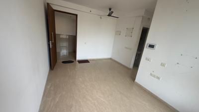 Living Room Image of 650 Sq.ft Studio Apartment / Flat for rent in Hiranandani Solitaire, Thane West Thane for Rs. 33000