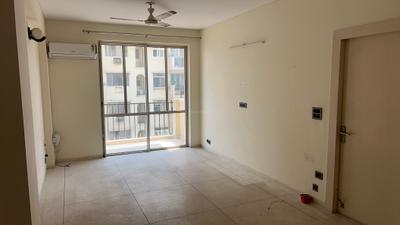 Living Room Image of 1377 Sq.ft 3 BHK Apartment / Flat for rent in DLF Ridgewood Estate, DLF Phase 4 Gurgaon for Rs. 65000