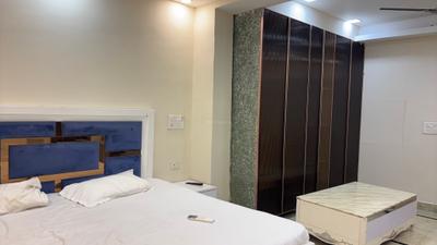Bedroom Image of 2000 Sq.ft 2 BHK Builder Floor for rent in DLF Phase 1 Gurgaon for Rs. 50000