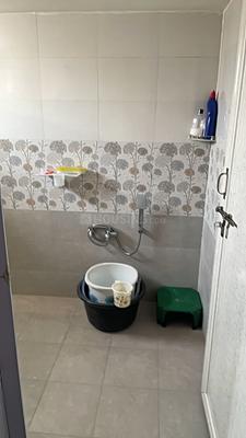 Bathroom Image of 550 Sq.ft 1 BHK Builder Floor for rent in Hansol Ahmedabad for Rs. 14500