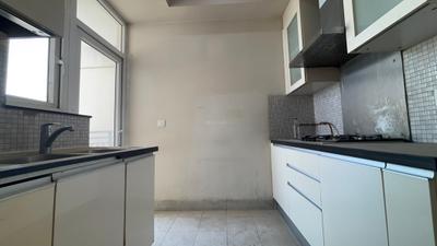 Kitchen Image of 2106 Sq.ft 3 BHK Apartment / Flat for sale in DLF The Ultima, Sector 81 Gurgaon for Rs. 36000000