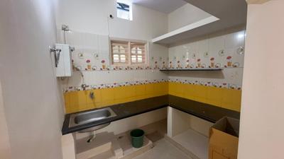 Kitchen Image of 450 Sq.ft 1 BHK Builder Floor for rent in Koramangala Bengaluru for Rs. 13000