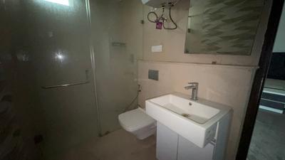 Image of 2105 Sq.ft 3 BHK Apartment / Flat for rent in Supertech Supernova, Sector 94, Noida for Rs. 74000