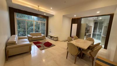 Living Room Image of 1200 Sq.ft 3 BHK Apartment / Flat for sale in Khar West Mumbai for Rs. 62500000