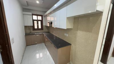 Kitchen Image of 990 Sq.ft 3 BHK Apartment / Flat for rent in Chhattarpur New Delhi for Rs. 30000