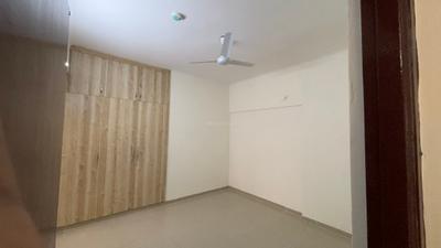 Bedroom Image of 1000 Sq.ft 2 BHK Apartment / Flat for sale in Amrapali Verona Heights, Noida Extension Greater Noida for Rs. 7640000