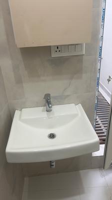 Bathroom Image of 670 Sq.ft 1 BHK Independent House for rent in Sultanpur Road Lucknow for Rs. 12000