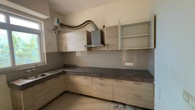 Kitchen Image of 1850 Sq.ft 3 BHK Builder Floor for rent in Emaar Emerald Hill, Sector 65 Gurgaon for Rs. 50000
