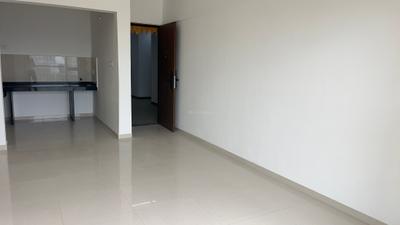 Living Room Image of 980 Sq.ft 2 BHK Apartment / Flat for sale in Kohinoor Sportsville, Maan Pune for Rs. 8800000