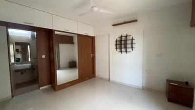 Bedroom Image of 887 Sq.ft 2 BHK Apartment / Flat for sale in Godrej Central, Chembur Mumbai for Rs. 20000000