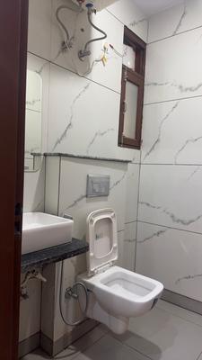 Bathroom Image of 1500 Sq.ft 1 RK Builder Floor for rent in Sector 69 Gurgaon for Rs. 20000