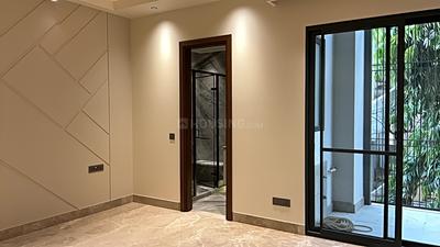 Bedroom Image of 2700 Sq.ft 4 BHK Builder Floor for sale in Greater Kailash I New Delhi for Rs. 90000000