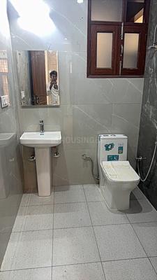 Image of 1650 Sq.ft 3 BHK Apartment / Flat for sale in Lal Kuan, Ghaziabad for Rs. 6000000