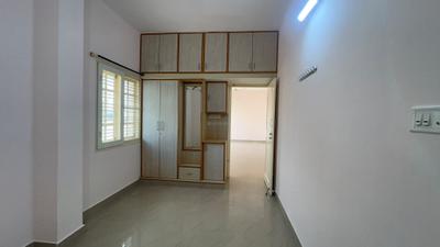 Bedroom Image of 1000 Sq.ft 2 BHK Builder Floor for rent in Kodihalli Bengaluru for Rs. 36000