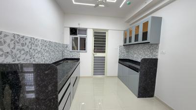 Kitchen Image of 1250 Sq.ft 3 BHK Apartment / Flat for rent in Goel Ganga Altus, Kharadi Pune for Rs. 42000