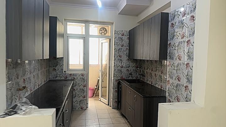 Amrapali Silicon City Main Image 1