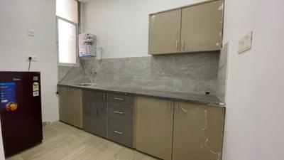 Kitchen Image of 450 Sq.ft 1 BHK Apartment / Flat for rent in Mahalakshmi Nagar Indore for Rs. 18000