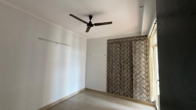Bedroom Image of 930 Sq.ft 2 BHK Apartment / Flat for rent in Habitech Panchtatva Phase 1, Noida Extension Greater Noida for Rs. 16980