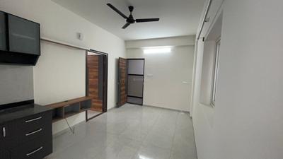 Living Room Image of 650 Sq.ft 1 BHK Apartment / Flat for rent in Whitefield Bengaluru for Rs. 24000