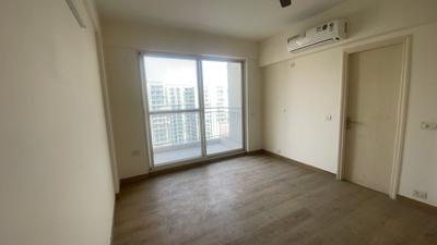 Living Room Image of 2475 Sq.ft 4 BHK Apartment / Flat for sale in Bestech Park View Sanskruti, Sector 92 Gurgaon for Rs. 30000000
