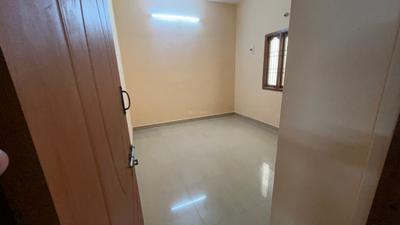 Bedroom Image of 1000 Sq.ft 2 BHK Independent House for rent in Avadi Chennai for Rs. 15000