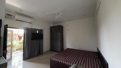 Bedroom Image of 650 Sq.ft 1 RK Independent House for rent in Sector 70 Gurgaon for Rs. 16000